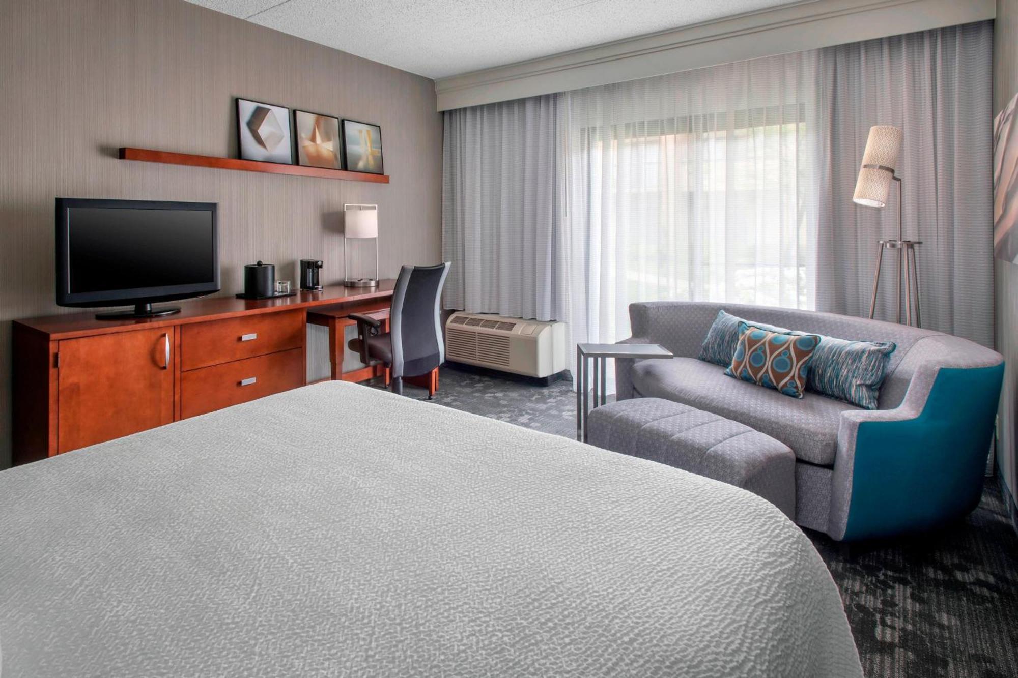 Courtyard Newark Liberty International Airport Hotel Buitenkant foto